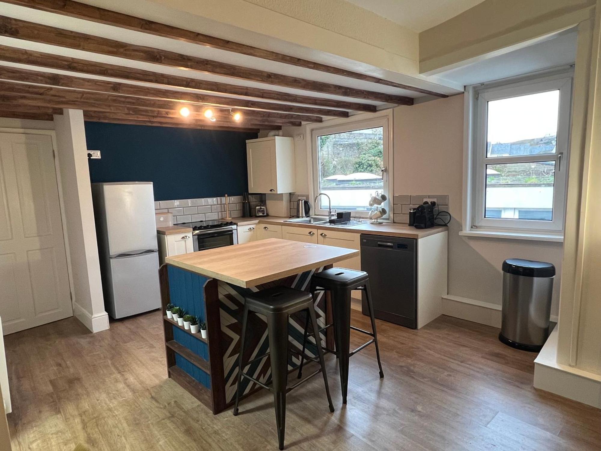 A Spacious 2 Bed Flat In Kingsbridge Town Kültér fotó